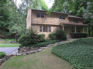 20 Twixt Hills Rd, Ridgefield, CT 06877