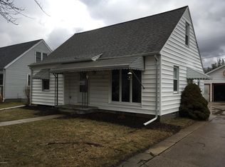 818 Andrus Ave, Lansing, MI 48917