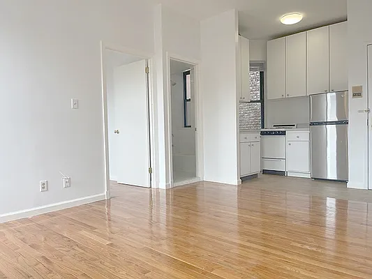 Rented by AJ Clarke | media 10