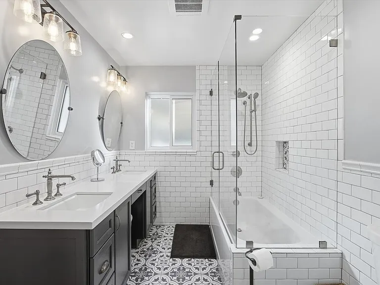 1905 S Walker Ave — Photo 18