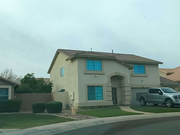 3rd image of 255 E Sheffield Ct