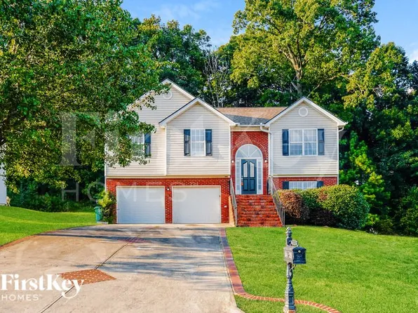 8439 Browns Mill Trce, Lithonia, GA 30038