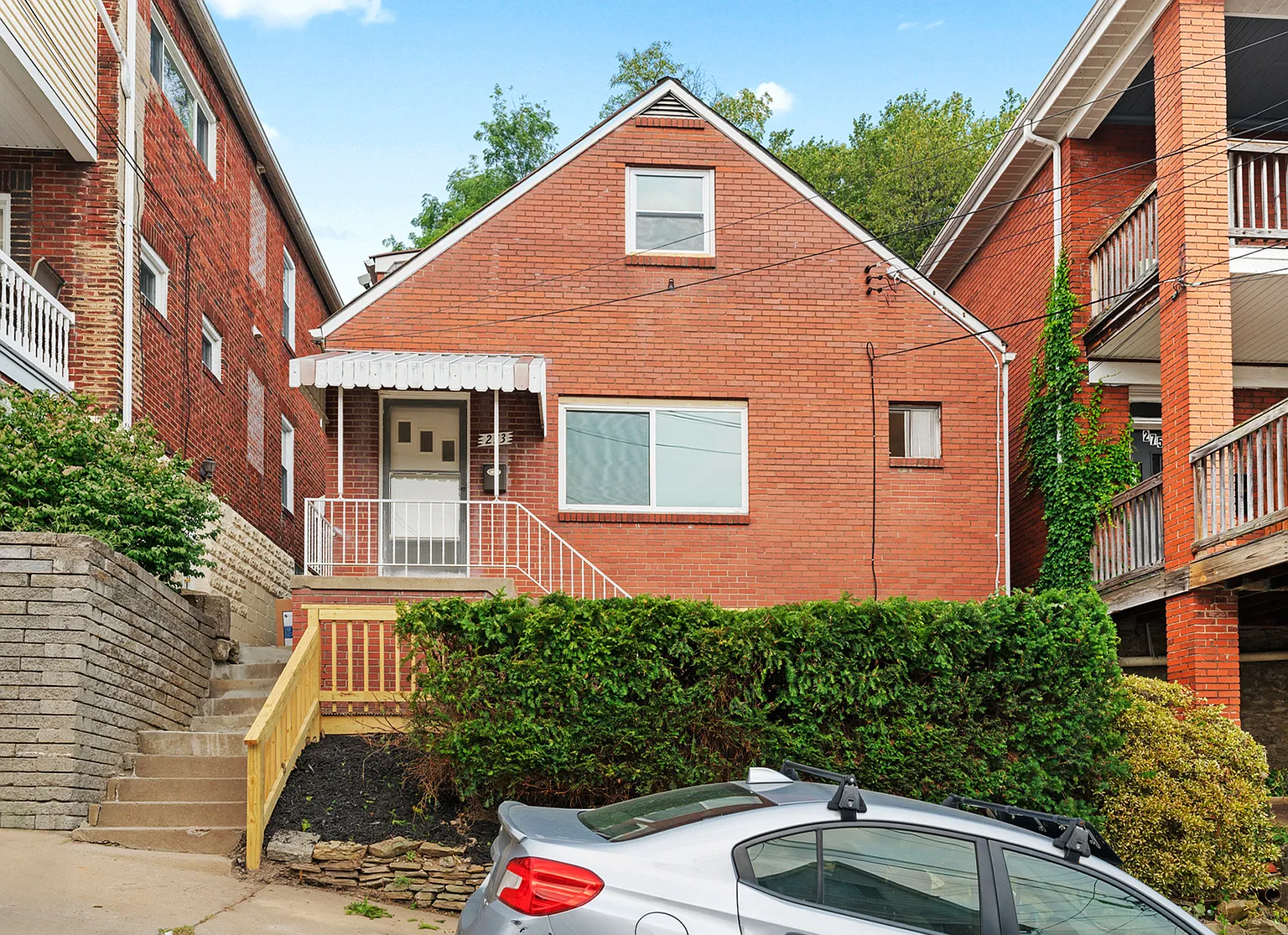 273 Lelia St photo 1
