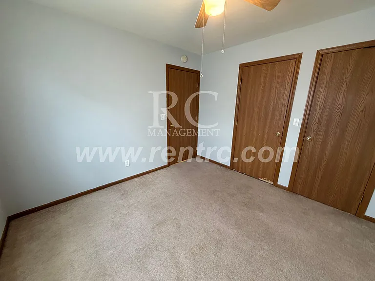 712 W Elm St #W — Photo 15
