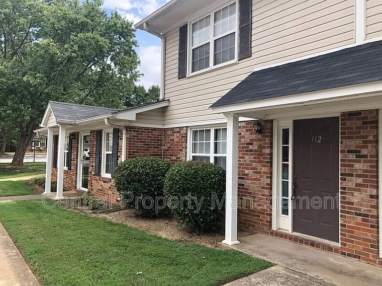108 Silver Brook Dr — Photo 1