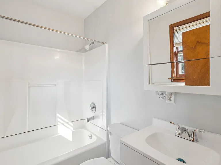 1007 Bethany St — Photo 23