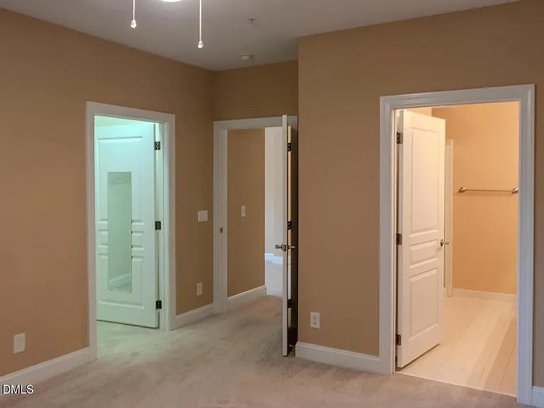 822 Providence Glen Dr — Photo 11