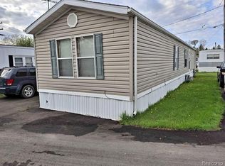 504 N Main St, Yale, MI 48097