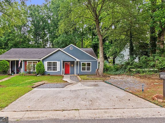 2nd image of 5126 Farm Place Dr NE