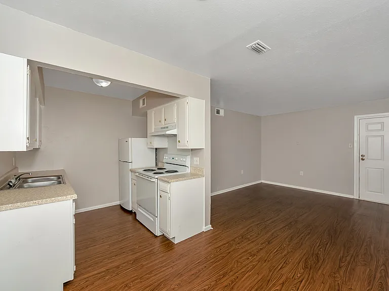 Troup Townhomes — Photo 28