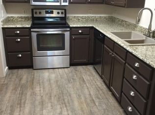 800 Cullum Ave, Hurst, TX 76053