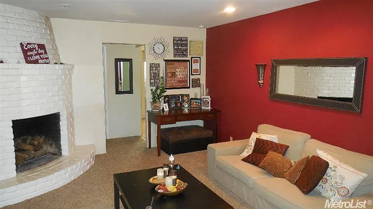 818 Bell Air Dr photo 1