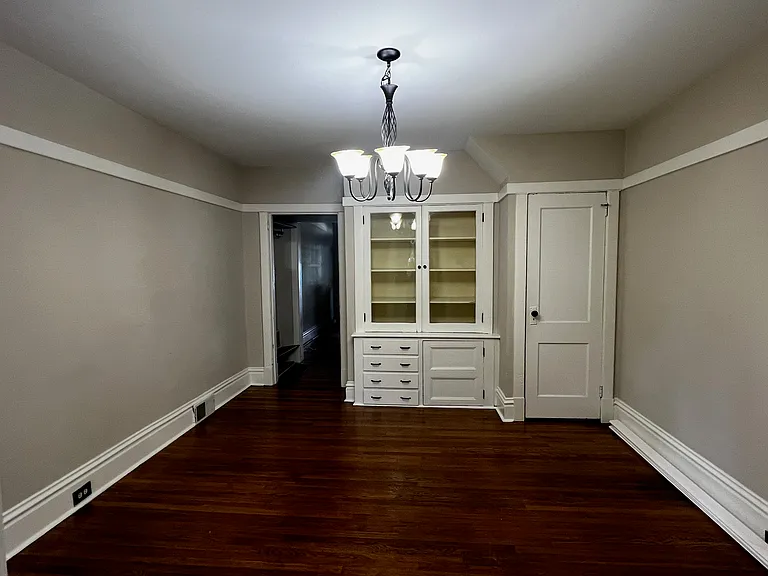 518 Lloyd St — Photo 3