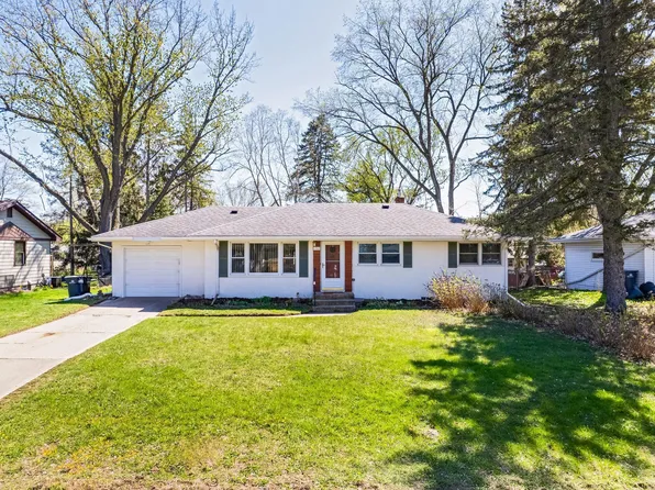 192 Demar Ave, Shoreview, MN 55126