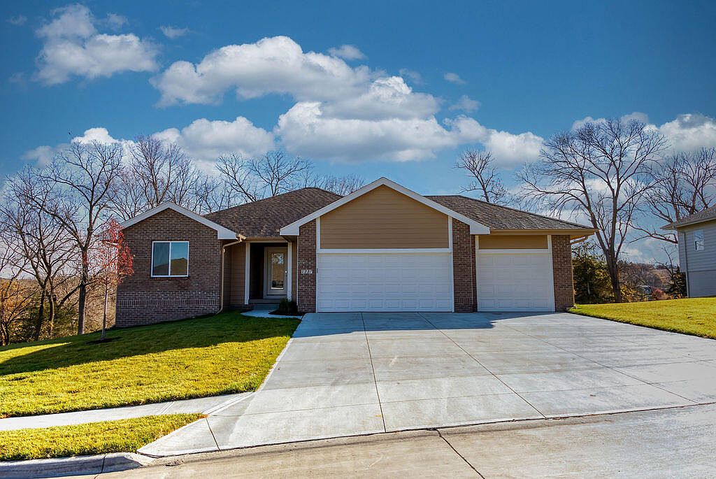 1337 Copper Mountain Cir, Crescent, IA 51526 Zillow