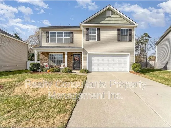 204 Taylors Landing Ave, Mc Leansville, NC 27301