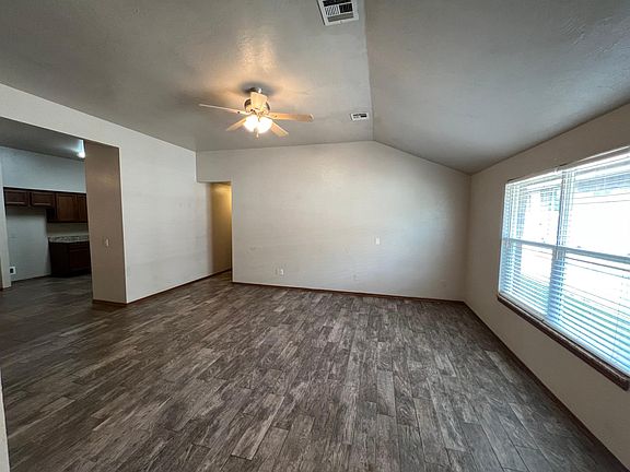 5th image of 11810 SW 15th Way