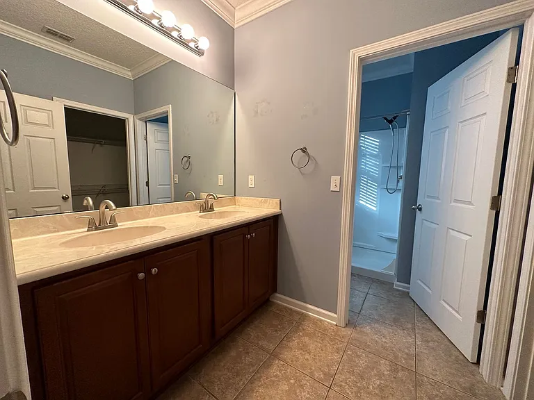 12173 Hatherden Ct — Photo 16