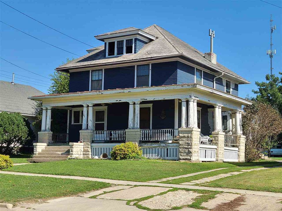 207 W Mission St, Strawberry Point, IA 52076 Zillow