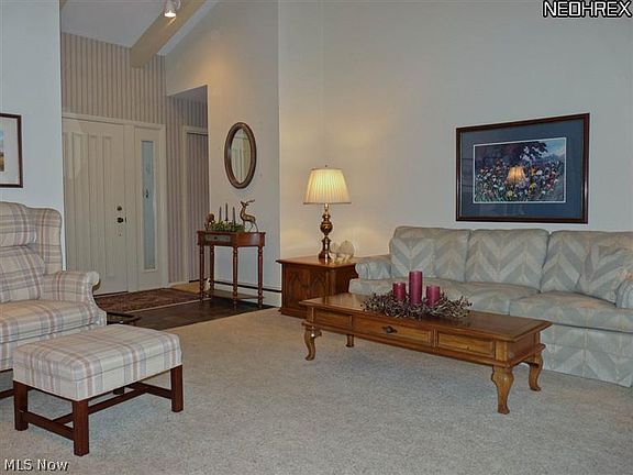 2nd image of 61 Cascade Dr