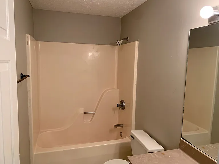 1383 West Allen Street — Photo 18