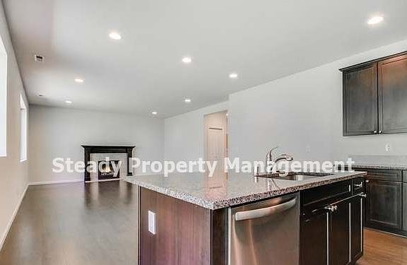3rd image of 16617 81st Ave E