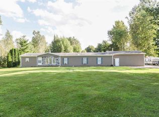 21400 33 Mile Rd, Armada, MI 48005