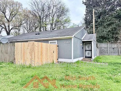 642 Safari Dr Photo 1