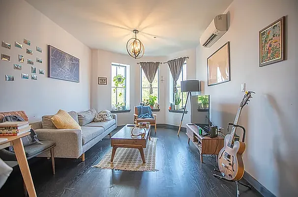 Rented by Brooklyn Group | media 10