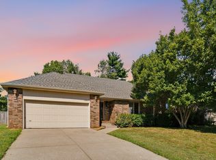 3447 S Valley View Avenue, Springfield, MO 65804