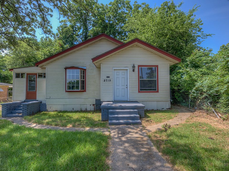 1st image of 2719 W Maple St