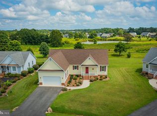 66 Old Field Rd, Irvington, VA 22482