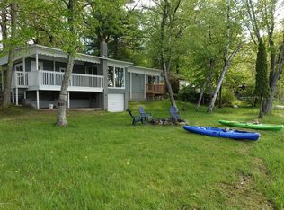 929 E Sidney Rd, Sheridan, MI 48884