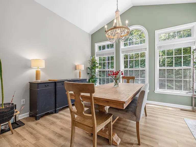 137 Whispering Woods Pl — Photo 60