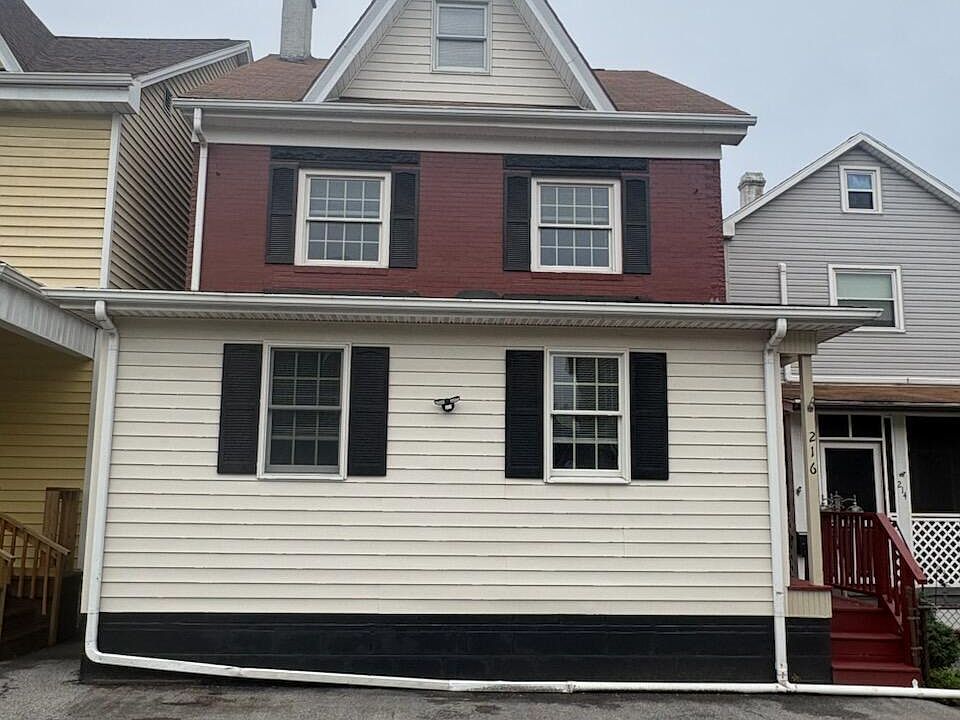 1st image of 216 4th Ave