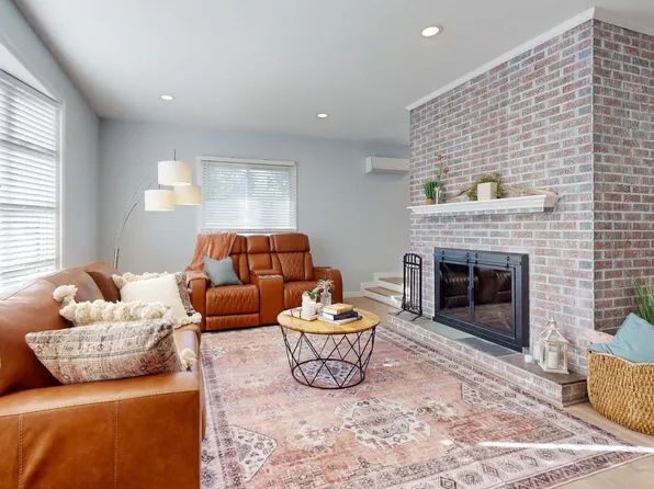 316 N Woodstock Dr, Cherry Hill, NJ 08034