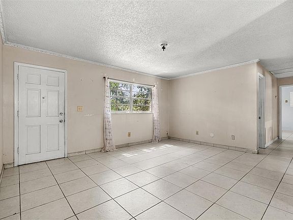4th image of 3805 S TAMPA AVENUE