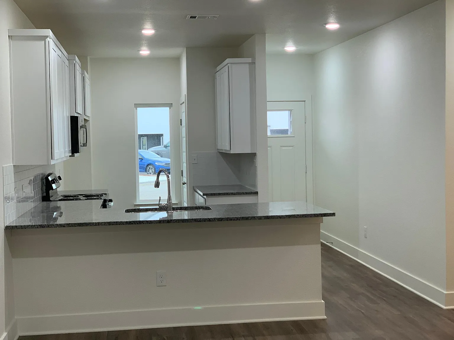 4 bed, 2.5 bath, 1683 sqft, $1,795 — Photo 4