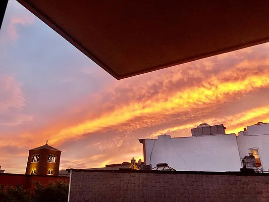 Sold by inSpirou Group | media 10