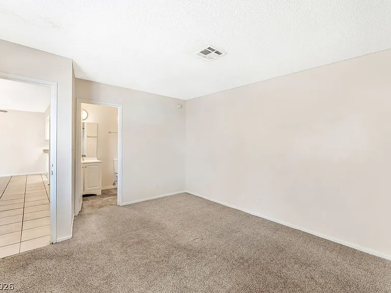 457 N Lamb Blvd #B — Photo 12