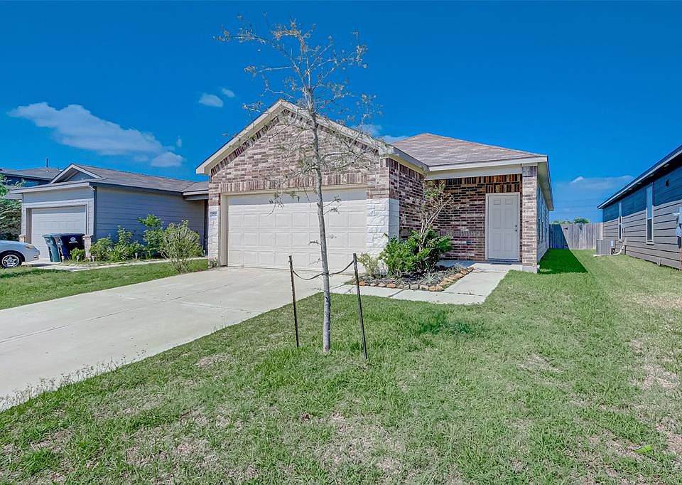 1st image of 2723 Skyview Silver Dr