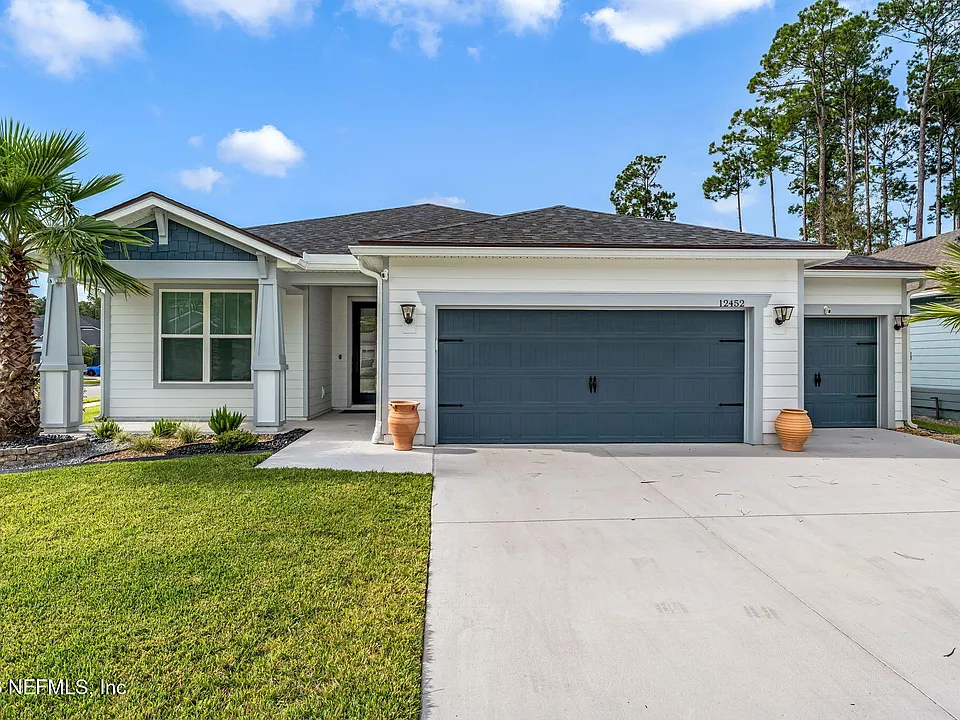 12452 Royal Red Way