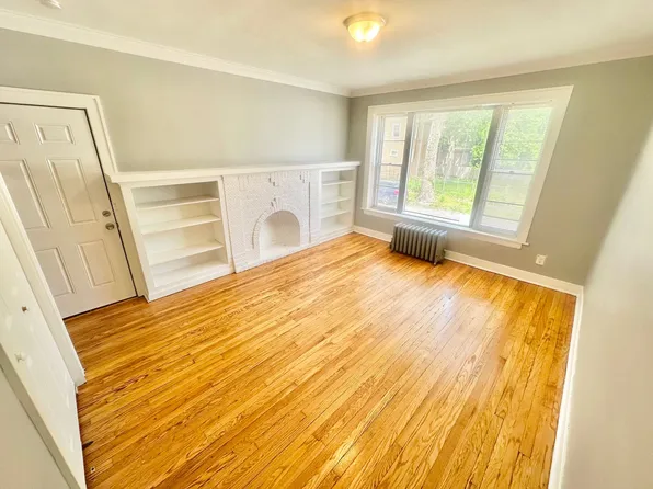 353 W 120th St Floor 2, Chicago, IL 60628