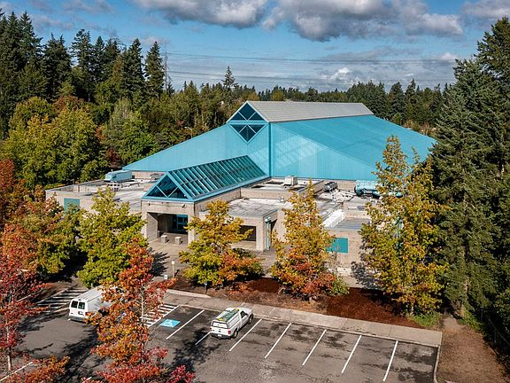 Near Weyerhaeuser King County Aquatic Center