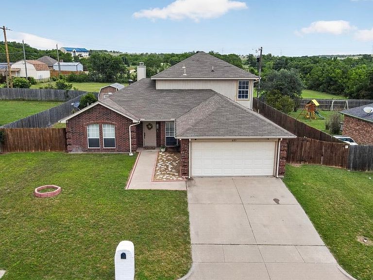 Listing photo 2