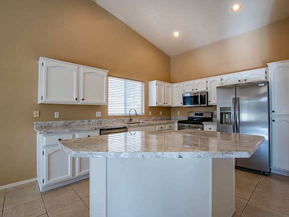 Brand new kitchen counters and appliances.
