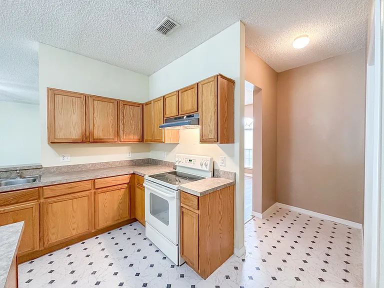 2776 Cabernet Cir — Photo 15