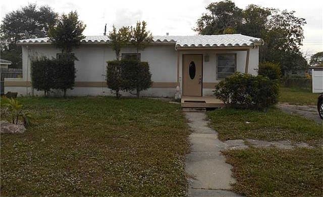 1st image of 1606 NW 14th Ct