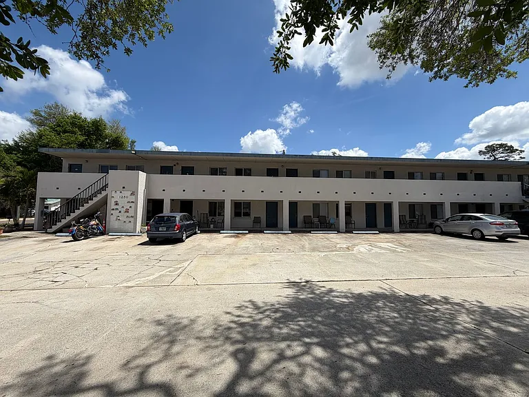 Driftwood Apartments 1280 Whitfield Ave Sarasota, FL 34243 — Photo 11
