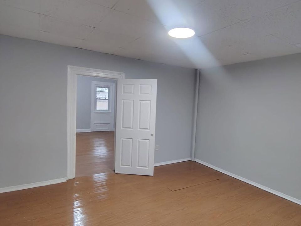 1st image of 588 S 10th St #1A